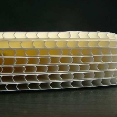 2–12 mm Corflute Sheet Lightweight Waterproof Durable Polypropylene Corrugated Plastic Board for Signage Packaging Construction Protection Custom Size Thickness Color Printing Available